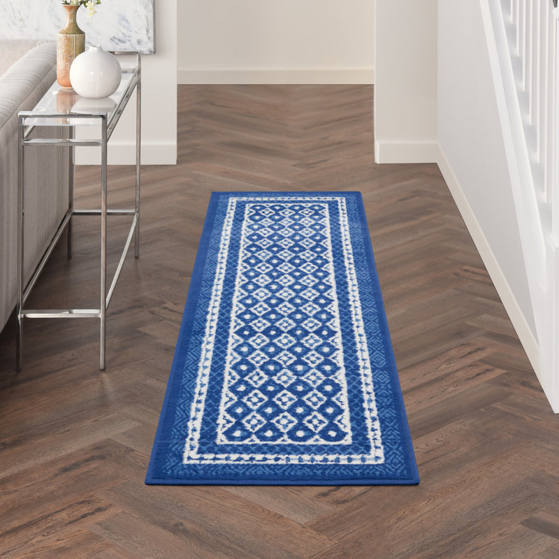 Cauy Geometric Indoor Rug, Runner 2' x 6'
