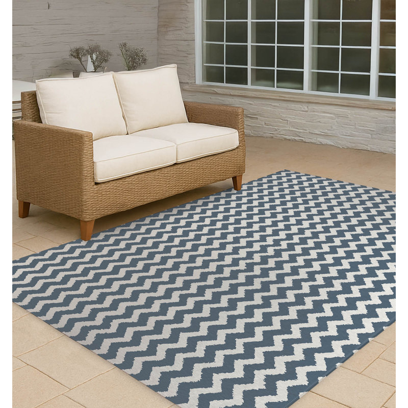 Chevy Tribal Non-Slip Outdoor Rug, Rectangle 3' x 5'