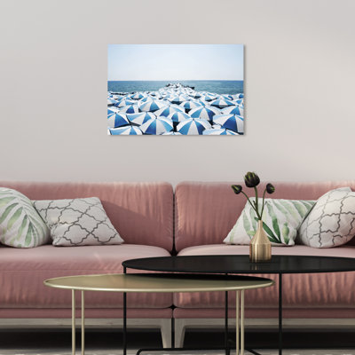 Blue Umbrella Beach - photographie sur toile