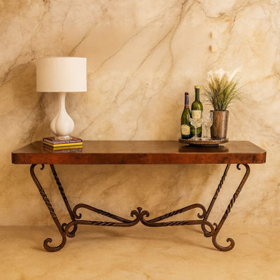 Console en fer forgé à la main: plateau en cuivre martelé, décor d'entrée rustique