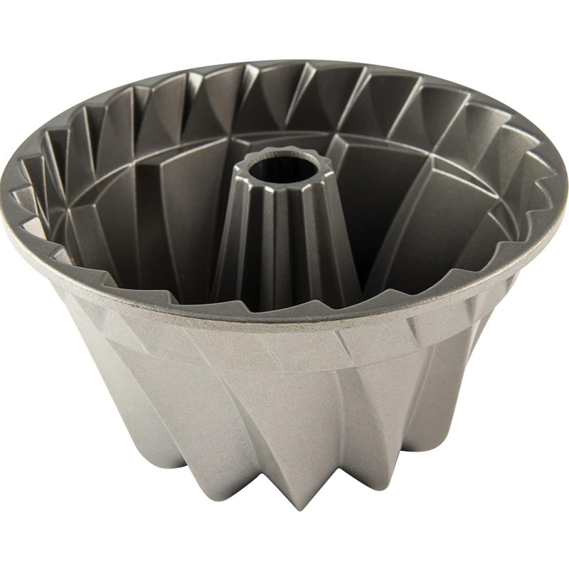Belfry Kitchen Kulpmont Fluted Cake Pan