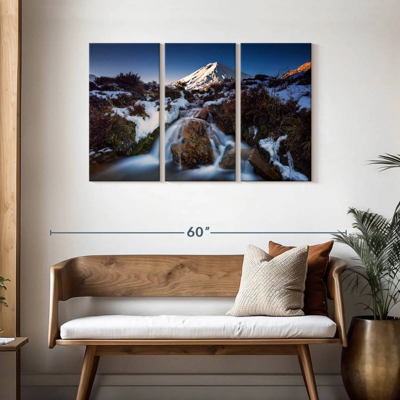 Rorry Tongariro Falls Rush, 28" H x 45" W