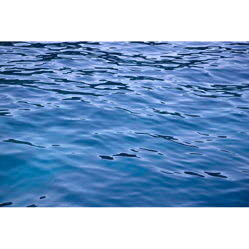 Gentle waves water surface, 20cm H x 30cm W