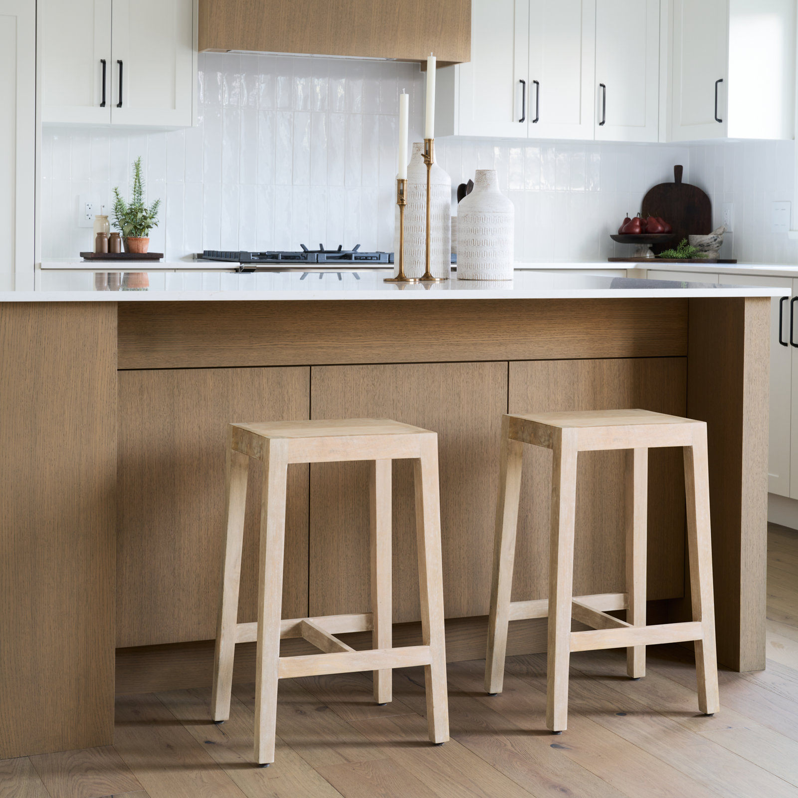 Veronica 25" Bar Stool, Natural