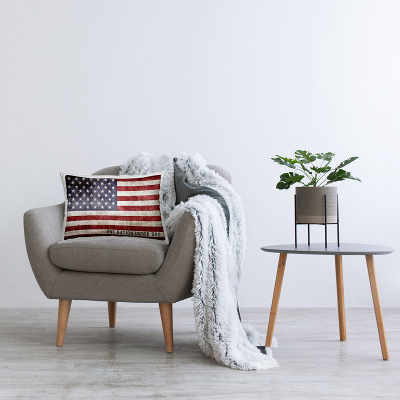 Coussin Patriotic Design par Susan Arnot, Bleu, Rectangulaire H 20 po x l 14 po