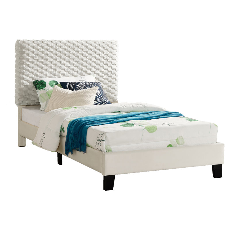 Lit plateforme simple tapissier en 3D blanc avec panneaux de tissu respirant, matériau de tête de lit de style moderne, décor contemporain