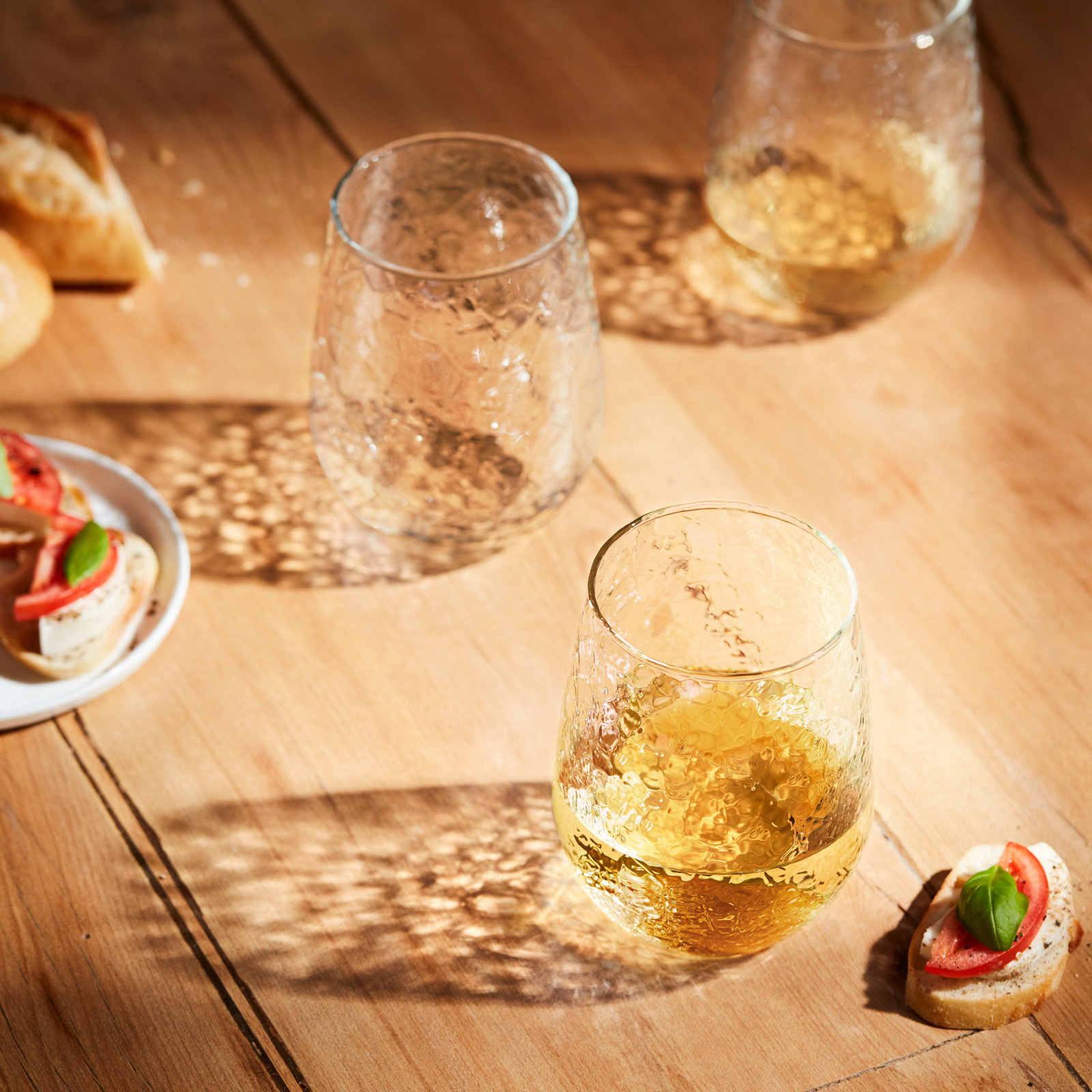 Hammered Stemless Wine Glass