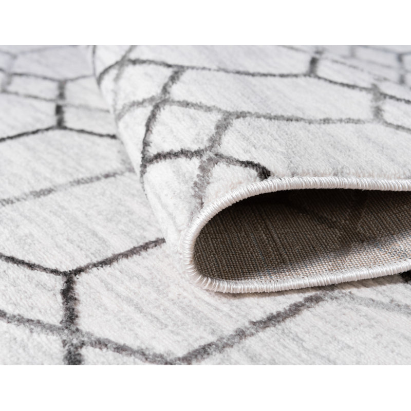 Isayana Geometric Indoor Rug, Round 8'