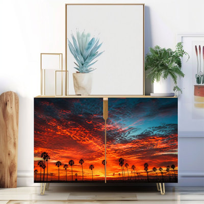 Buffet étroit de 35,4 po de largeur - armoire de rangement d'appoint à 2 portes avec palmiers, silhouette dramatique, coucher de soleil tropical, impression de nuages vibrants et pieds en métal