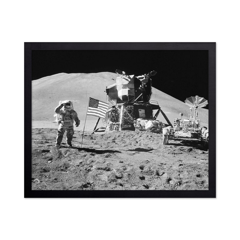Astronaute dans la lune, Unframed, Poster, 08"H x 10"W