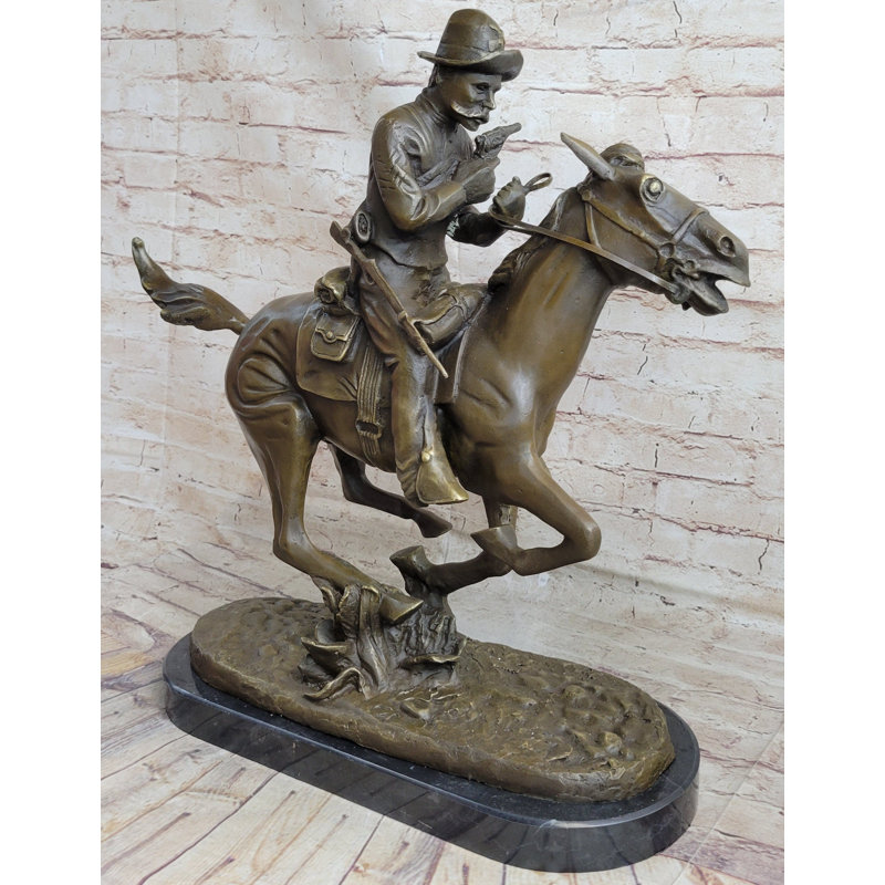 Figurines et sculptures