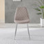 Ensemble de table de salle à manger Edzard en chrome et blanc ultrabrillant avec 6 chaises de luxe en similicuir-802733069