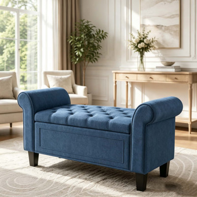Banc de rangement touffeté de 47 po avec accoudoirs roulés, repose-pieds avec charnière de sécurité et pieds en bois massif