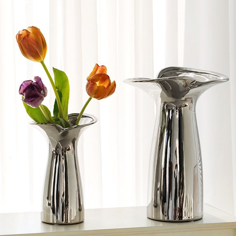 Ceramic / Porcelain Table Vase