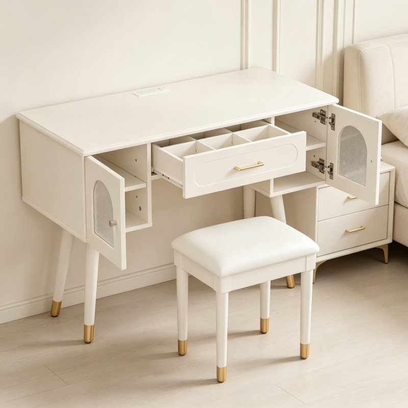  Élégante coiffeuse avec portes en verre sculpté et station de charge, coiffeuse moderne avec 2 armoires et tiroir, bureau d'écriture avec tabouret pour la chambre à coucher, blanc