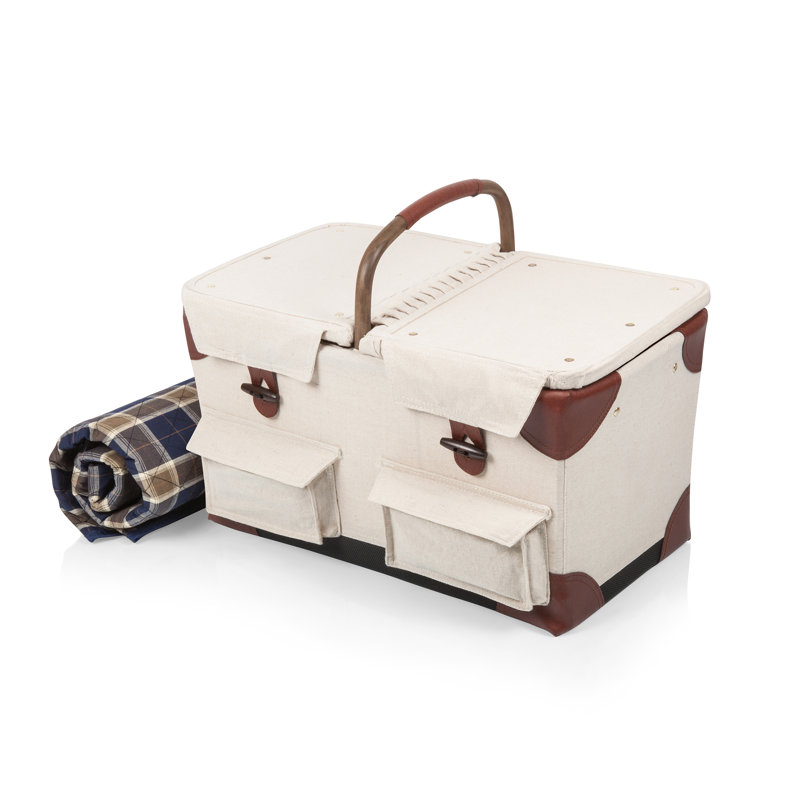 Pioneer Deluxe Picnic Basket for 2