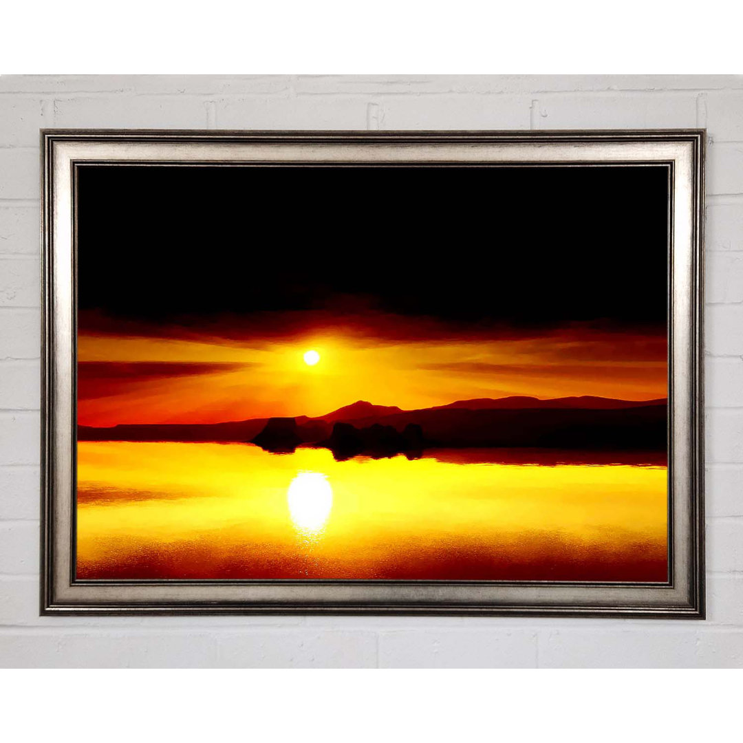 Red Waters Mountain Sunrise Gerahmter Druck Wandkunst