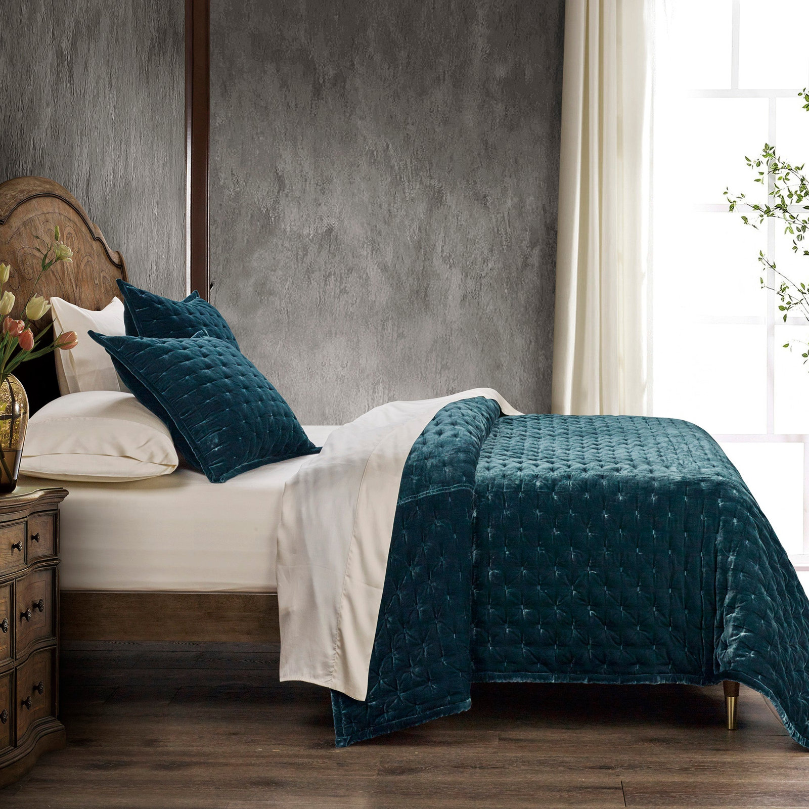 Stella Velvet Quilt Set, Queen Quilt + 2 Standard Shams, Storm Blue