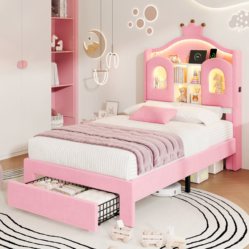 Bed, Pink