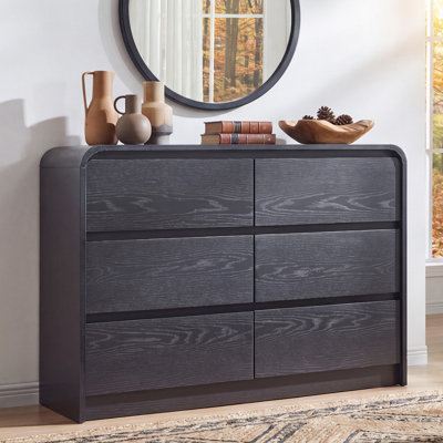 Commode moderne à 6 tiroirs pour la chambre à coucher Maud, commodes en bois de 47 po de largeur et commodes à profil courbé, commode moderne de style Mid-Century avec texture naturelle pour la chambre à coucher et le salon