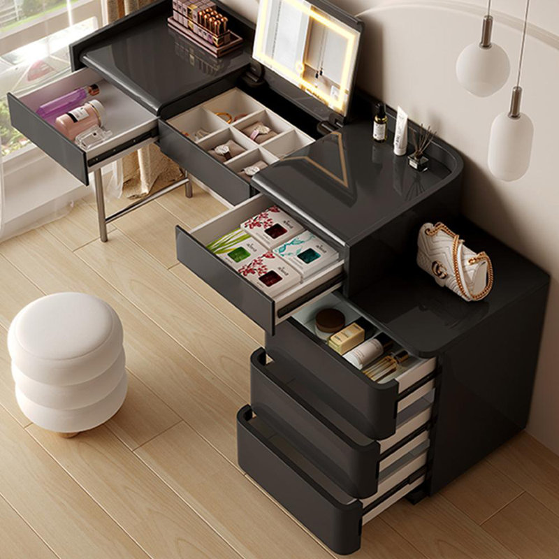 Liburna, Black