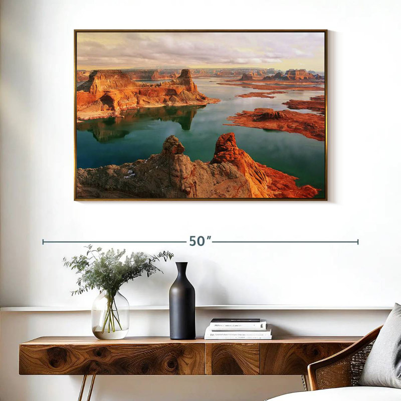 Alstrom Point, Cadre flottant doré, 40 po x 27 po