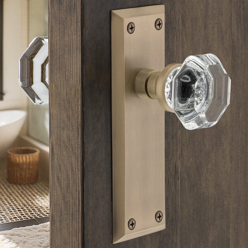 New York Plate with Waldorf Door Knob, Antique Brass