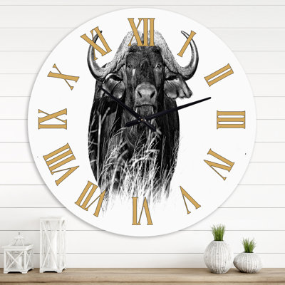 Portrait monochrome de Buffalo IV - Horloge murale de ferme