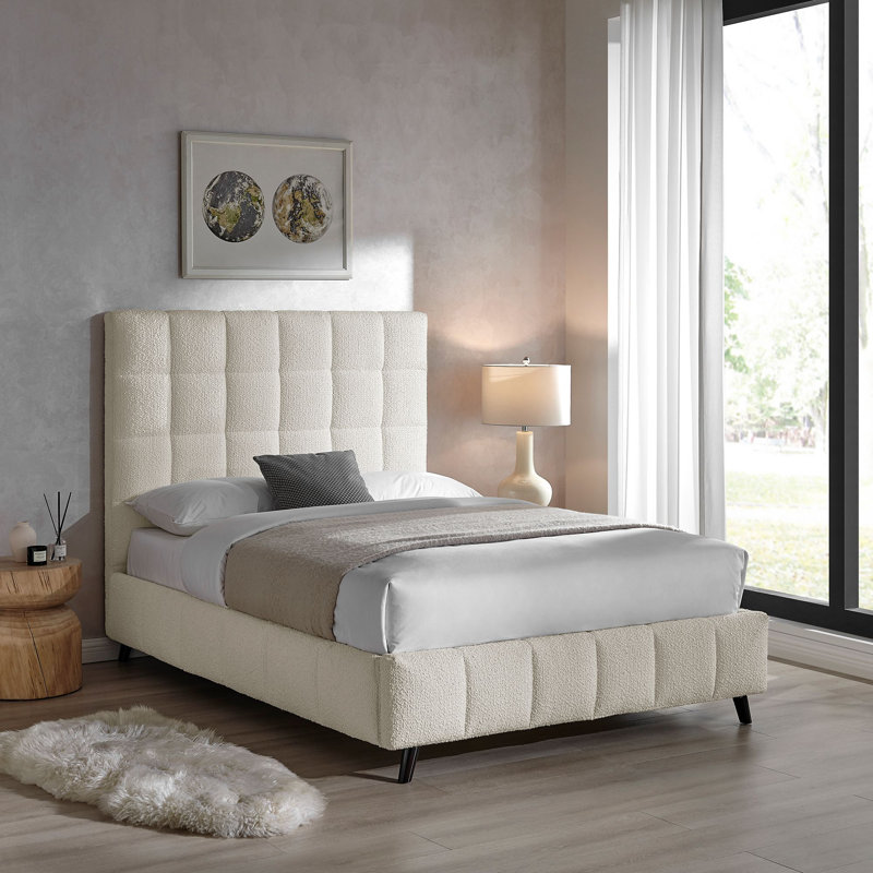 Upholstered Bed, Kingsize (5')