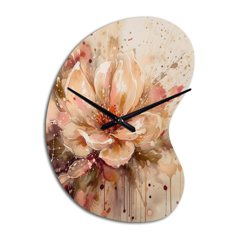 Horloge murale en métal à motif de pivoines asymétriques Emotion Of Beige, Petit