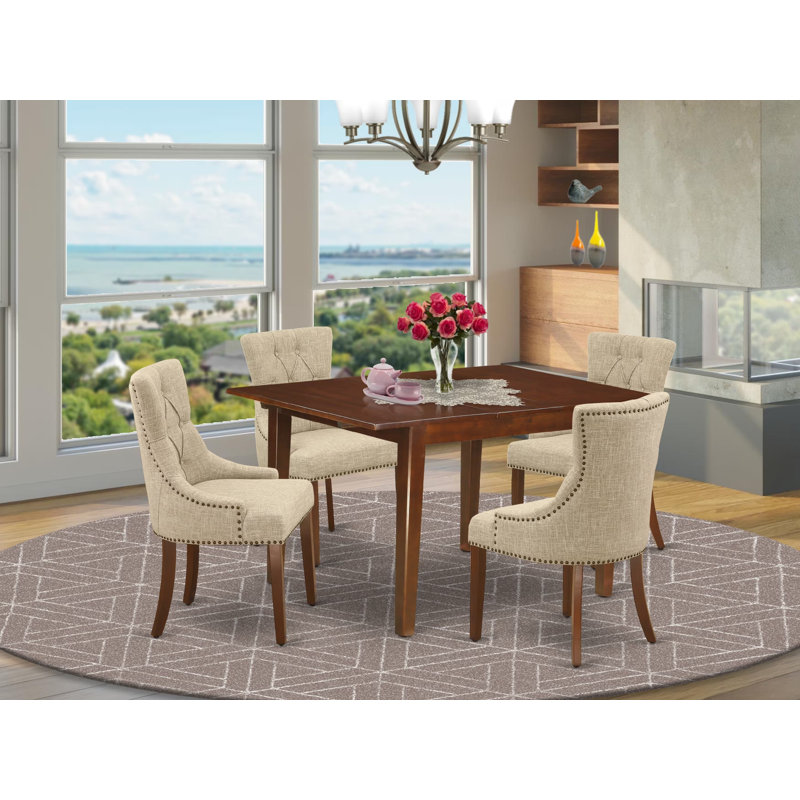 L'ensemble de table de salle à manger 5 pièces pour 4 personnes comprend une table de cuisine rectangulaire avec une rallonge papillon et 4 chaises Parsons en toile de lin, acajou