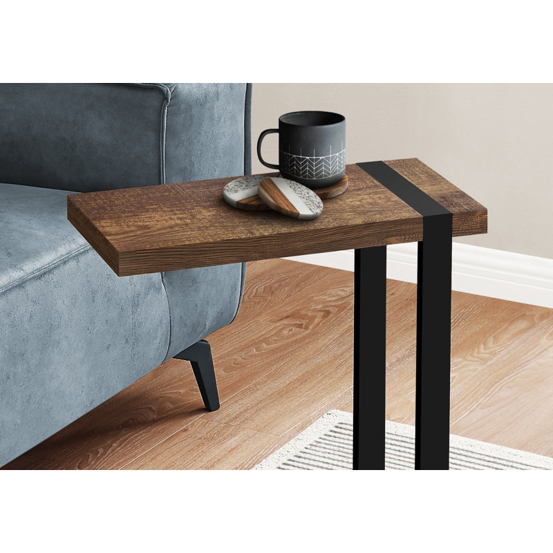 Table d'appoint en forme de C en panneau de fibres à densité moyenne 19,25 po x 9,5 po x 25 po avec structure en métal noir et finition brun aspect bois