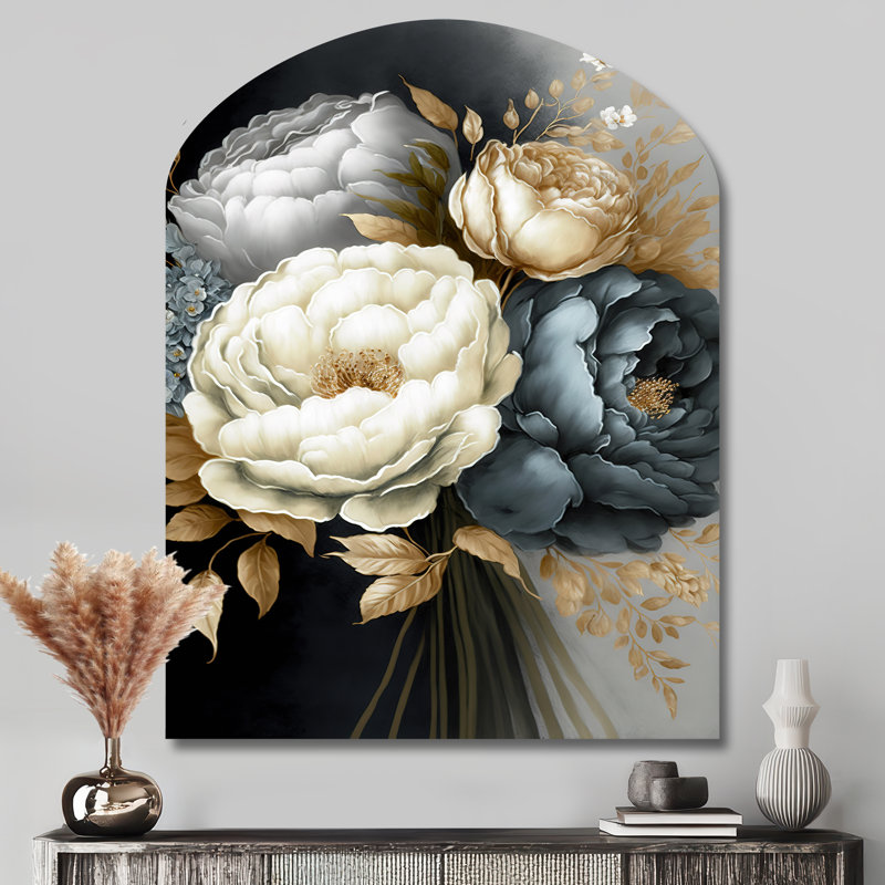 Rhiannon - pivoines asymétriques en métal, sculpture murale en arche, H 43 po x l 33 po
