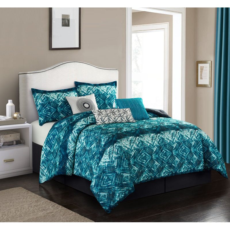 Batique Comforter Set, King