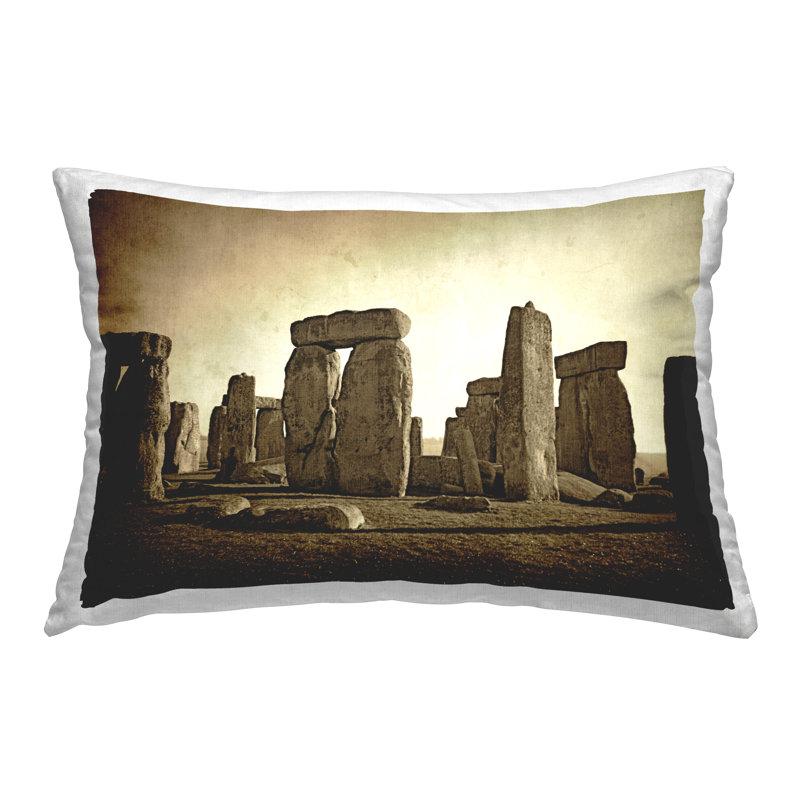 Coussin Distant Stonehenge