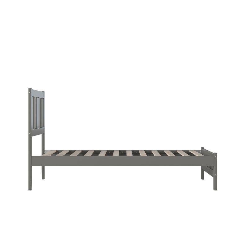 Lit en bois massif Jordon, gris, Simple