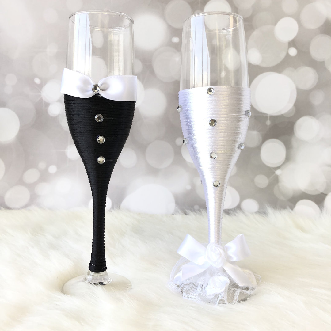 Harwich 2 Pieces Wedding Champagne Flutes Toasting Glasses 7 oz. Le Prise™ 