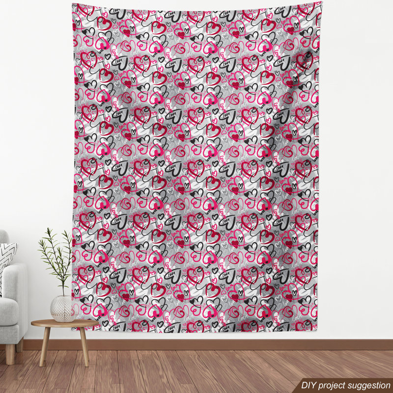 Tissu love, H 36 po x l 58 po x P 1 po