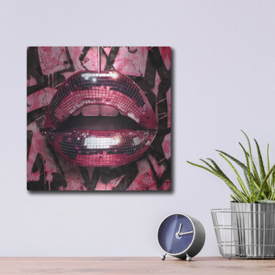 «Disco Kiss» par Svetlana Aleynikova, art mural