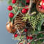 Goutte de Noël 28 po, cloche de pomme de pin et baies