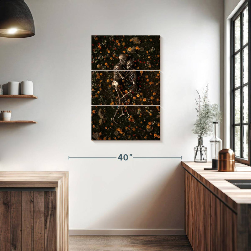 Kelan Memento Mori II, H 38 po x l 24 po