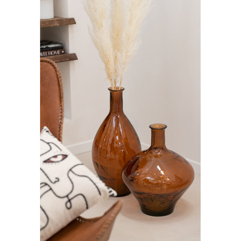 Aaronsburg Glass Table Vase 1