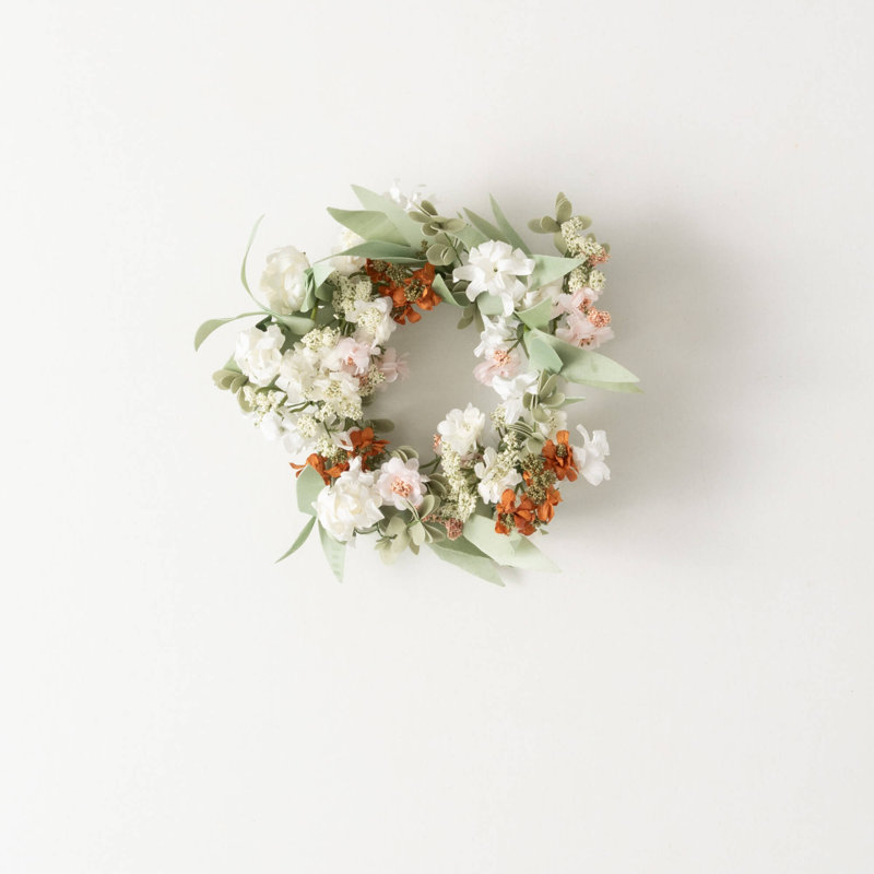 Couronne de fleurs artificielles mixtes; Blanc, L 12 po x H 12 po x P 3 po