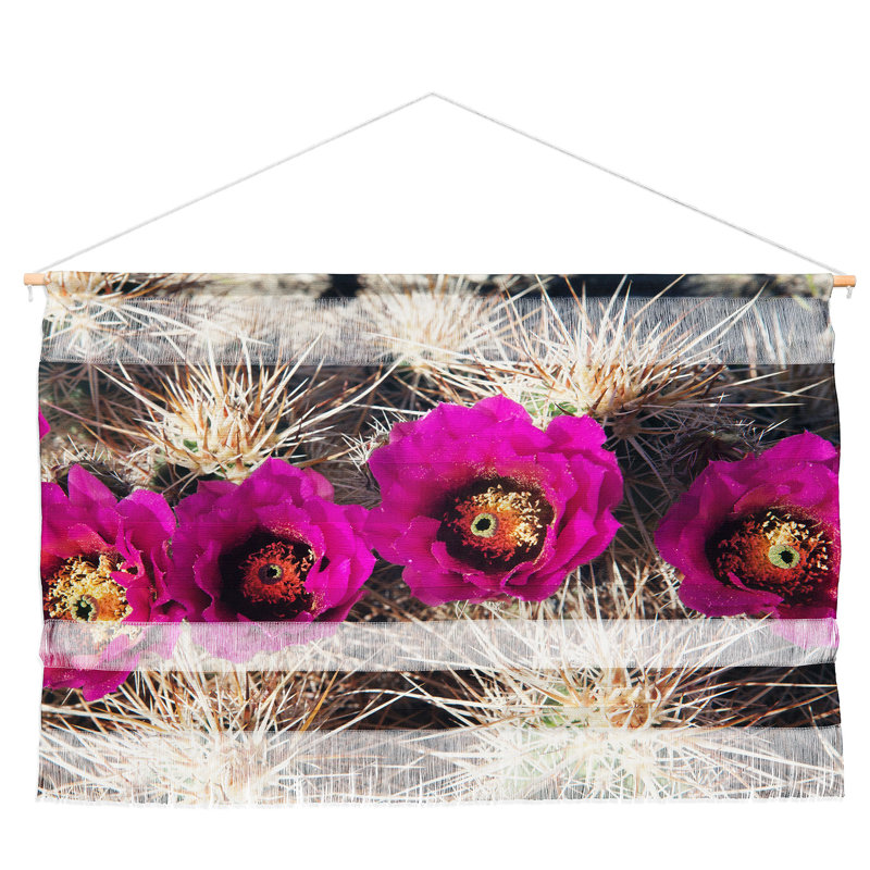 Suspension murale cactus par catherine mcdonald, H 32 po x l 47 po x P 0,13 po