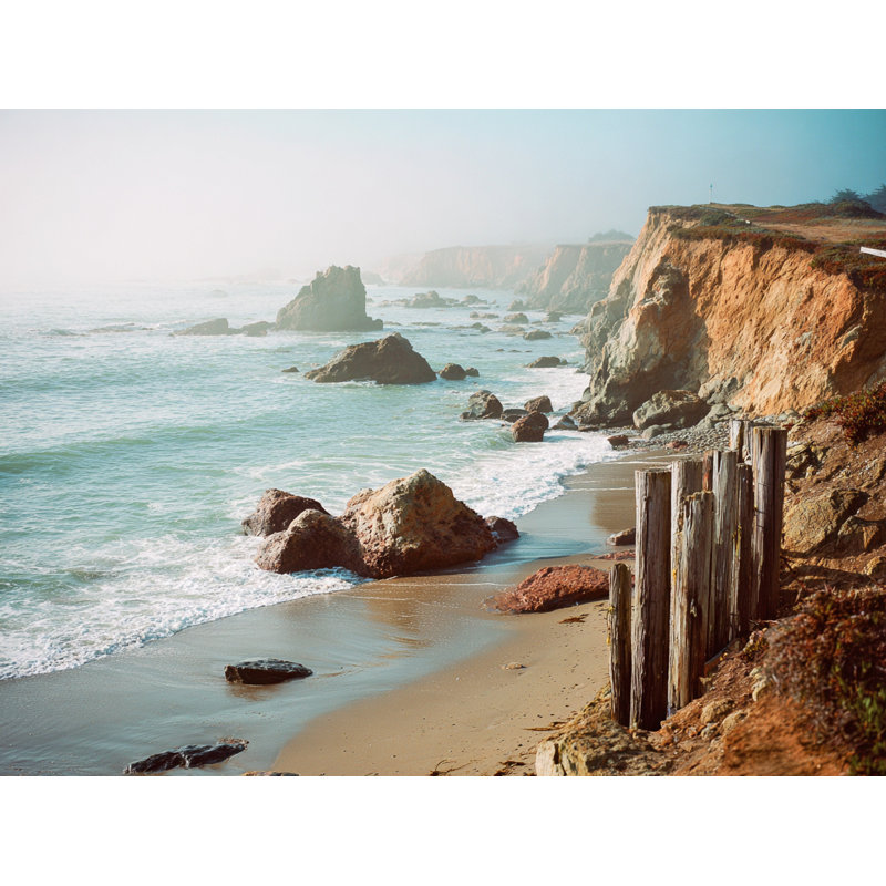 Art mural sur toile Misty Cliff and Surf