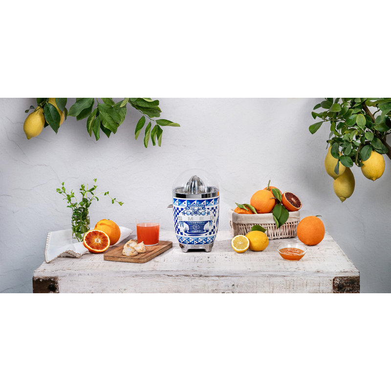 Smeg x Dolce Gabbana D&G Citrus Juicer, Silver/Red