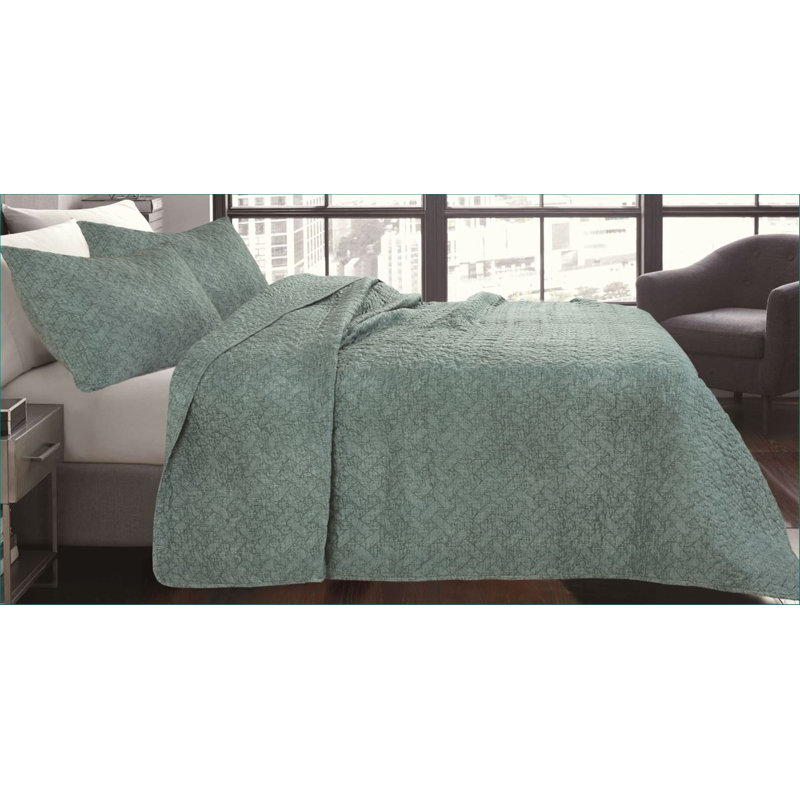 Shibori Polyester Quilt, King Quilt + 2 Standard Shams, Fern