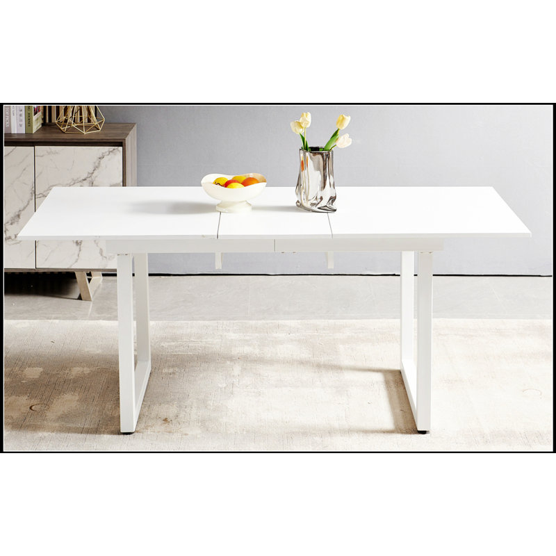 Table de salle à manger carrée extensible avec pieds en métal, conception moderne peu encombrante pour les cuisines et les salles à manger compactes