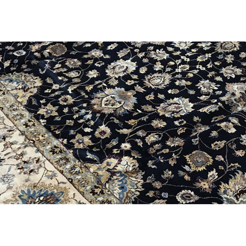 Hand Knotted Wool Oriental Area Rug