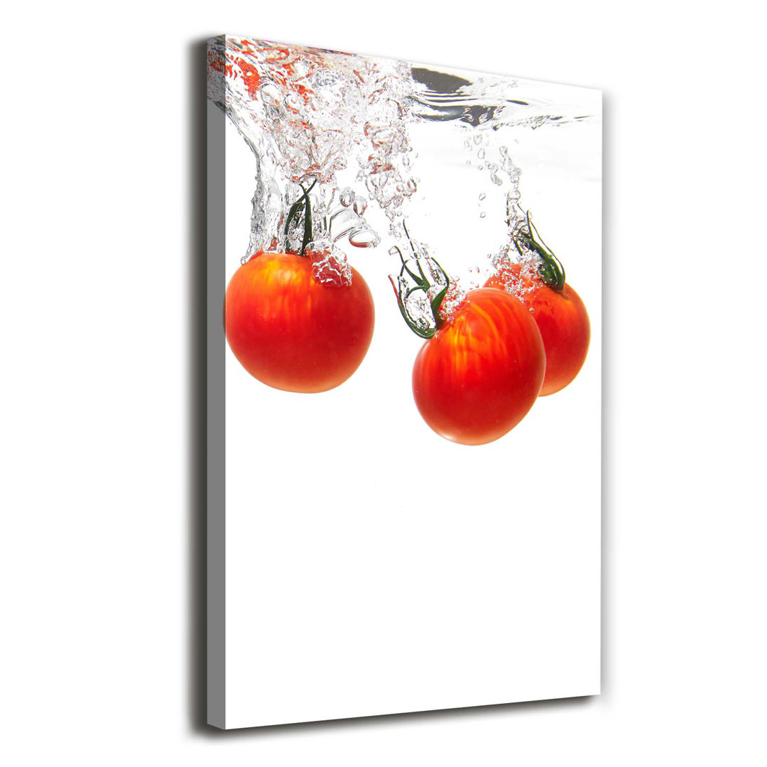 Tomaten unter Wasser - Kunstdrucke auf Segeltuch